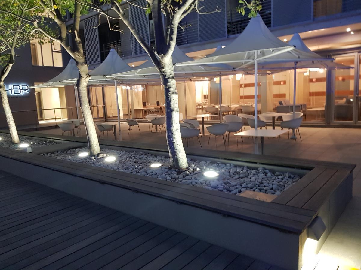 Harbour Bridge Suite 220 เคปทาวน์ ภายนอก รูปภาพ